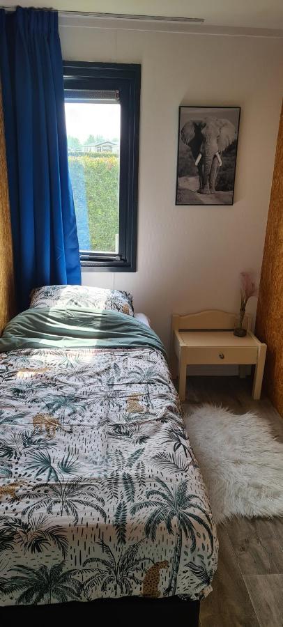 Gezellige Chalet Met Grote Privetuin. Dronrijp Екстериор снимка