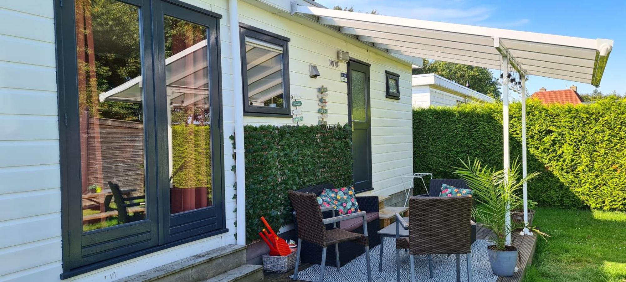 Gezellige Chalet Met Grote Privetuin. Dronrijp Екстериор снимка
